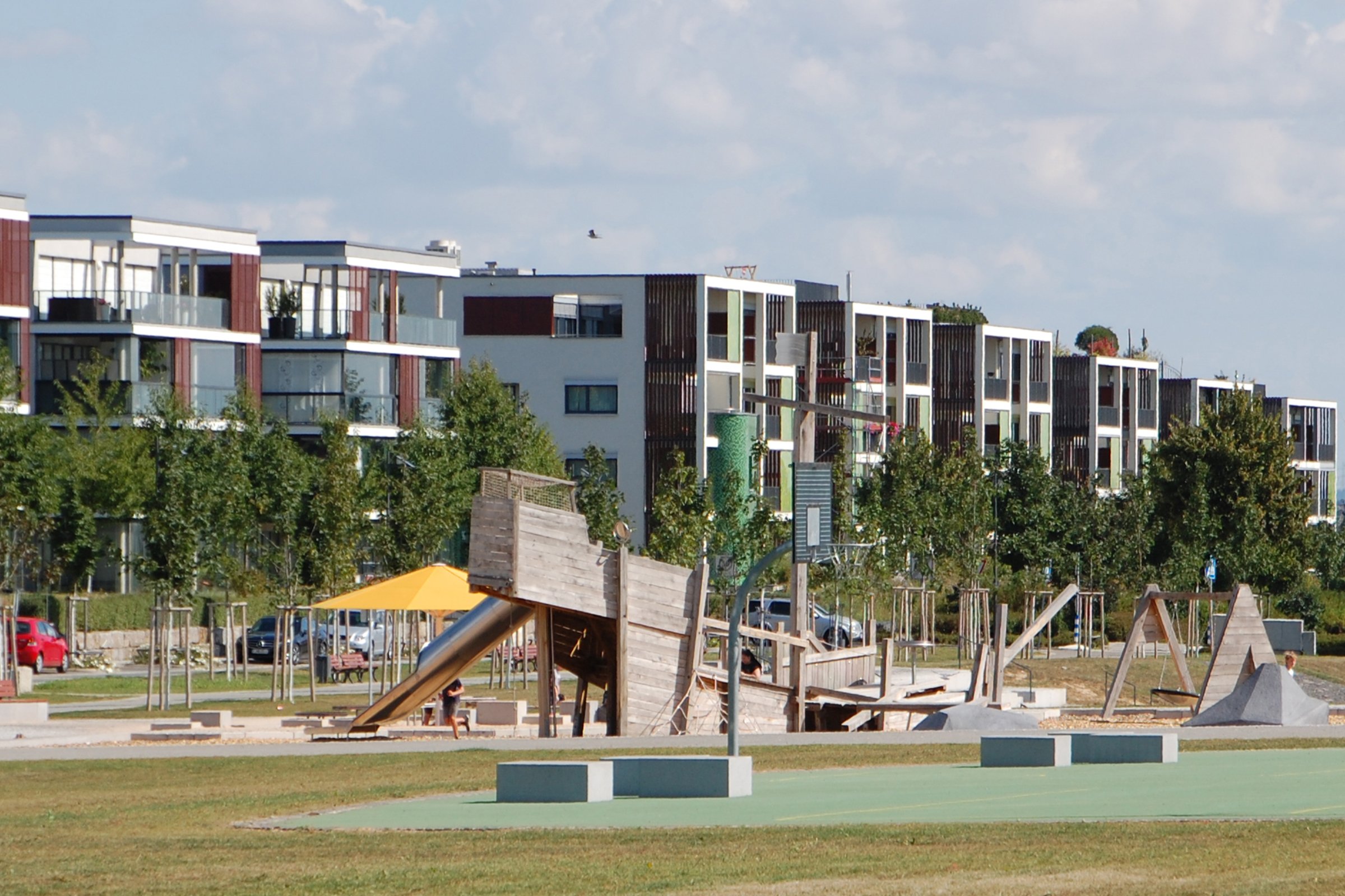 Blick auf Wohnbebauung am Riedberg in Frankfurt am Main.